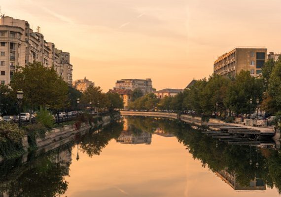 Bucharest and its picturesque old town featured image